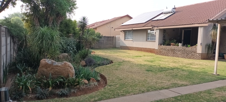 3 Bedroom Property for Sale in Vaalpark Free State